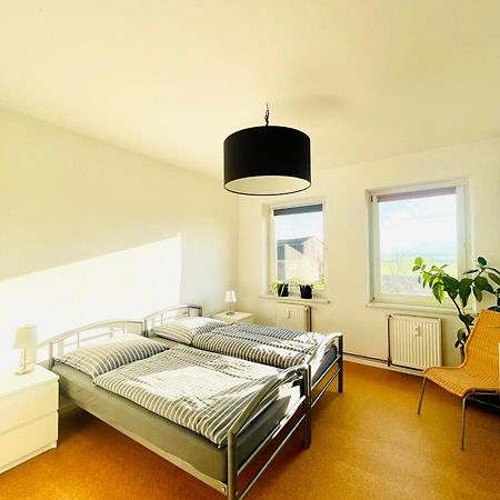 "Mts-Haus Zettemin" - 2 Familienfreundliche Ferienwohnungen In Mecklenburg מראה חיצוני תמונה